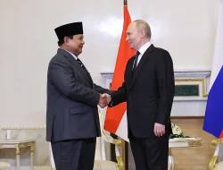 Vladimir Putin Sambut Prabowo di Rusia, Apresiasi Peran Baru Indonesia di BRICS
